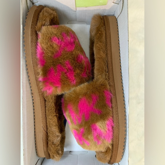 MICHAEL MICHAEL KORS
Janis logo faux-fur slides - Picture 4 of 5